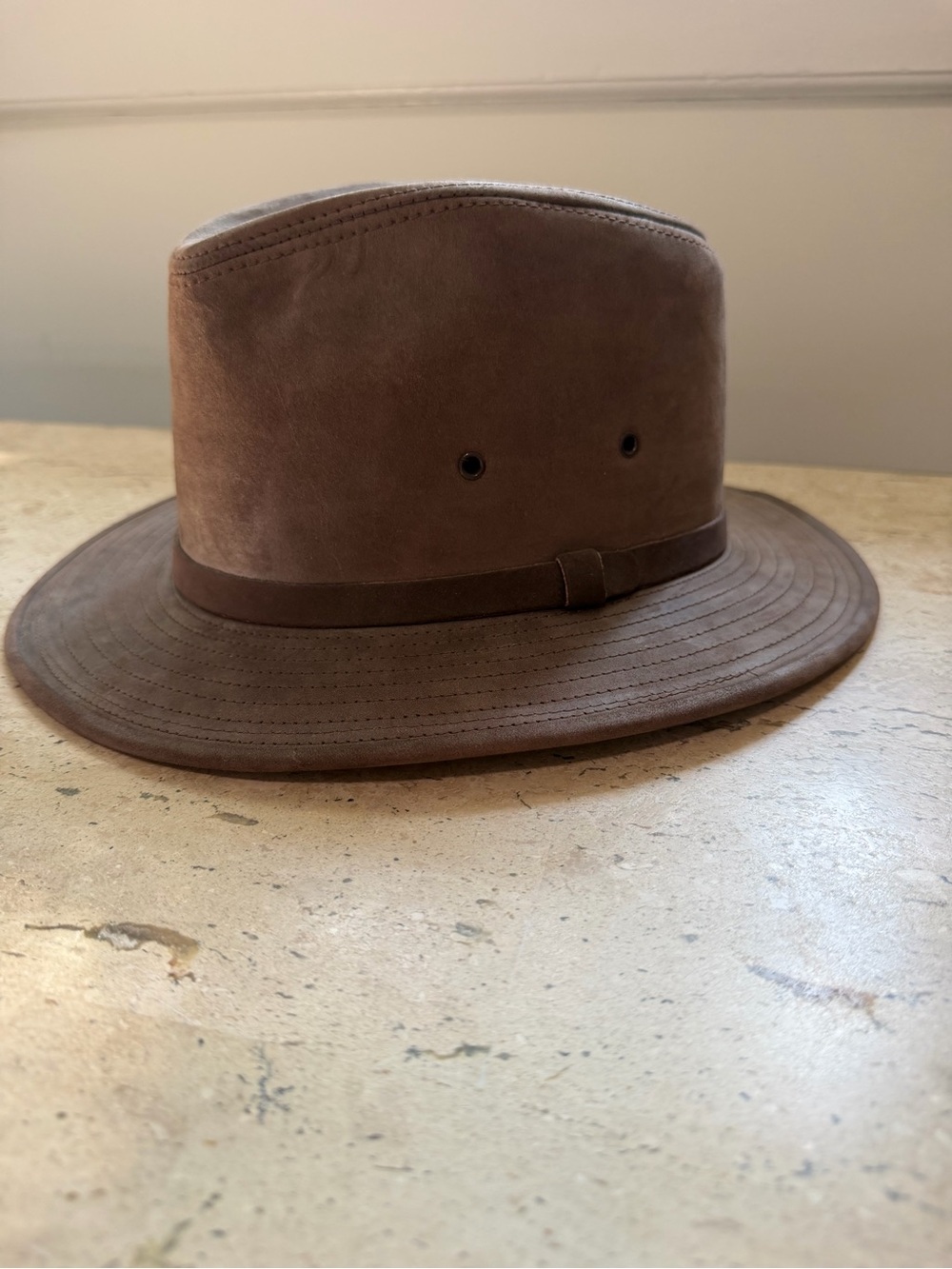 Vintage Henschel Hatquarters USA Chocolate Leather Suede Cowboy Outback Hat MD